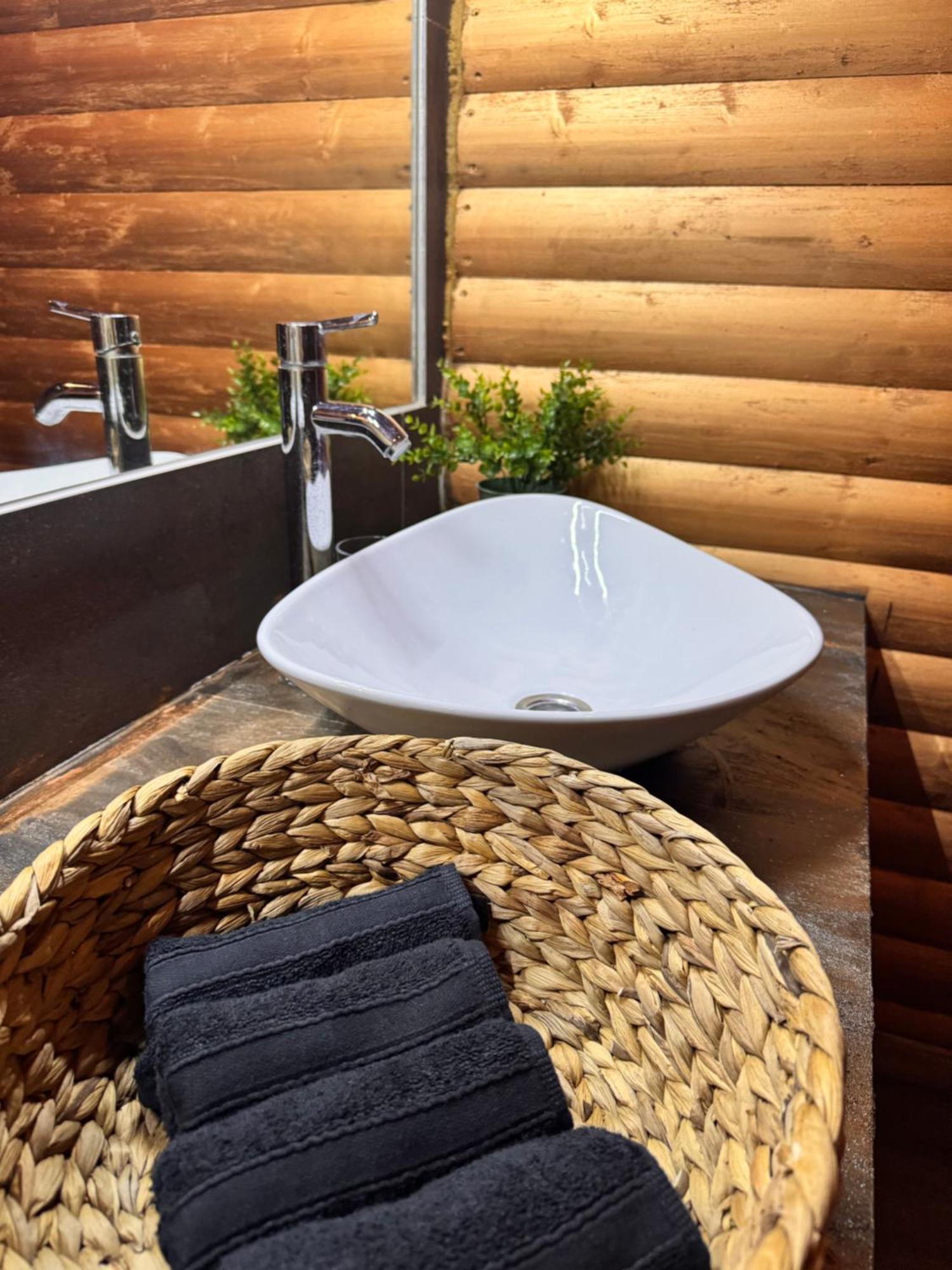Glamping Resort Halicanum Grkavescak Exteriér fotografie